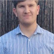 Estudiante de último curso de ingeniería industrial con experiencia de varios años dando clase y nivel de inglés muy alto